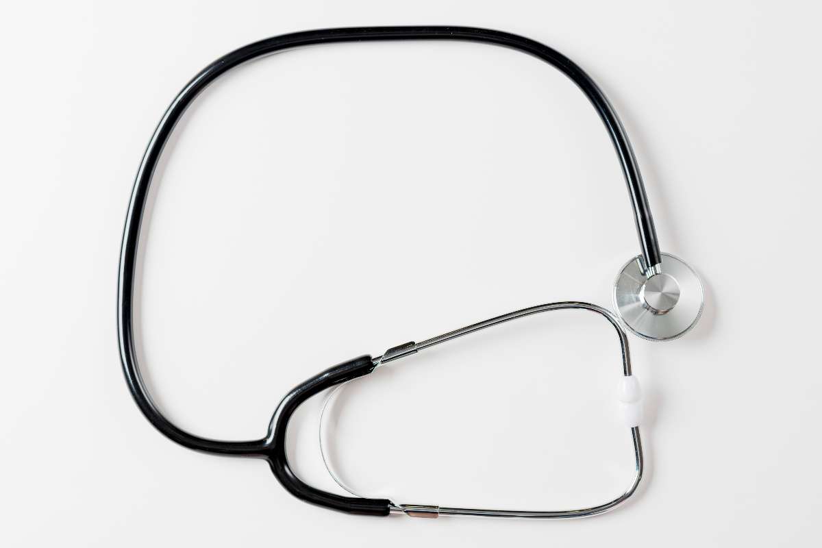 A stethoscope used by doctors.